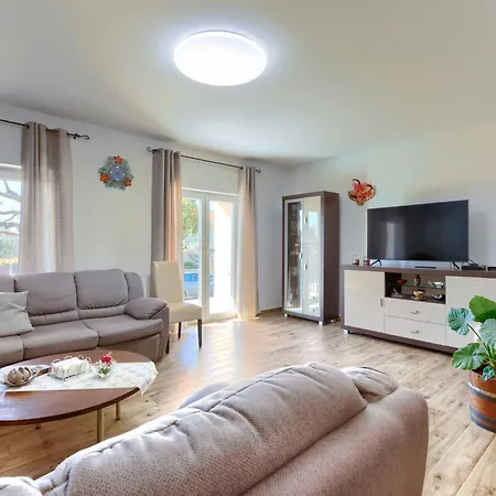 Ketty By Interhome